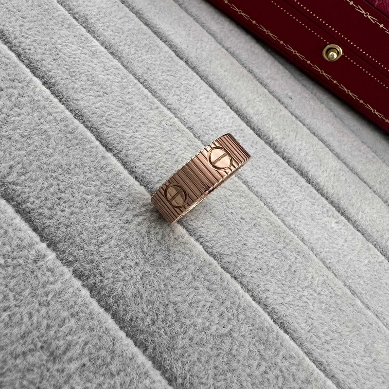 18K Love Unlimited Ring