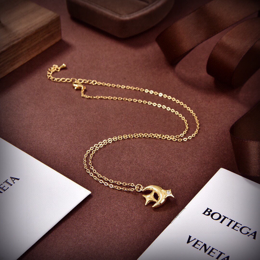 18K BV Star Moon Necklace
