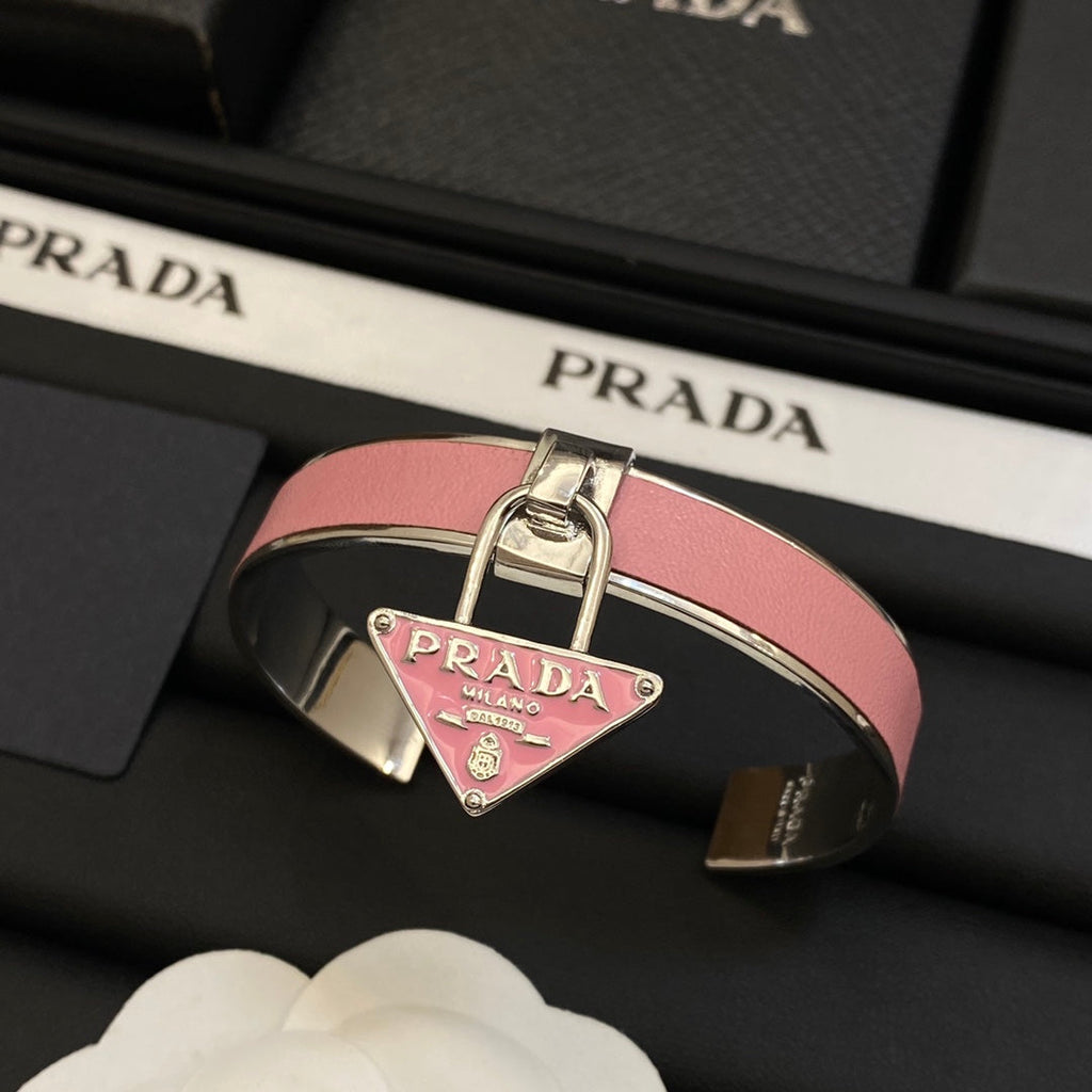 18K Pra Triangle Charm Cuff Bracelet