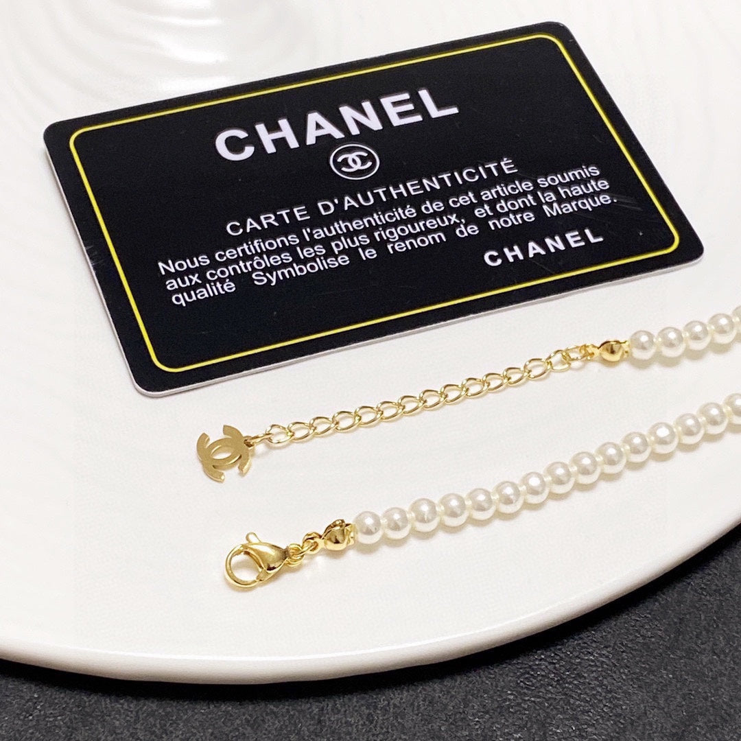 18K CC Pearls Choker Necklace