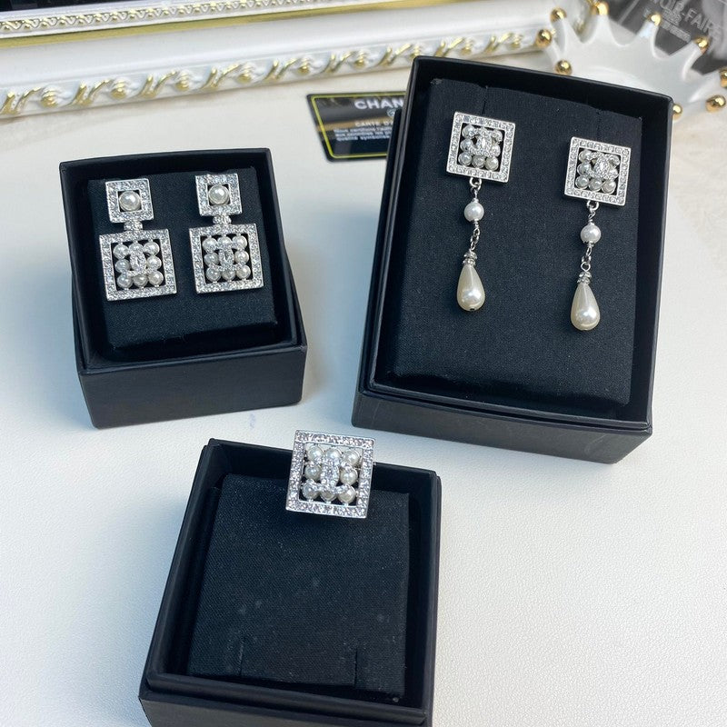 18K CC Diamond Pearl Perfume Earrings