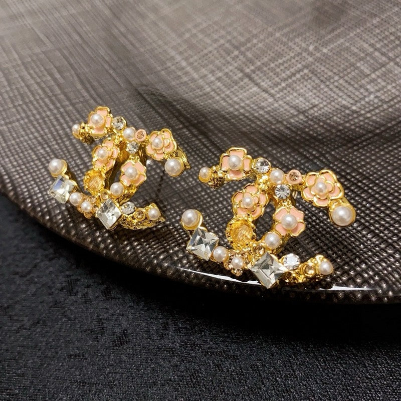 18K CC Pink Camellia Pearl & Gold Earrings