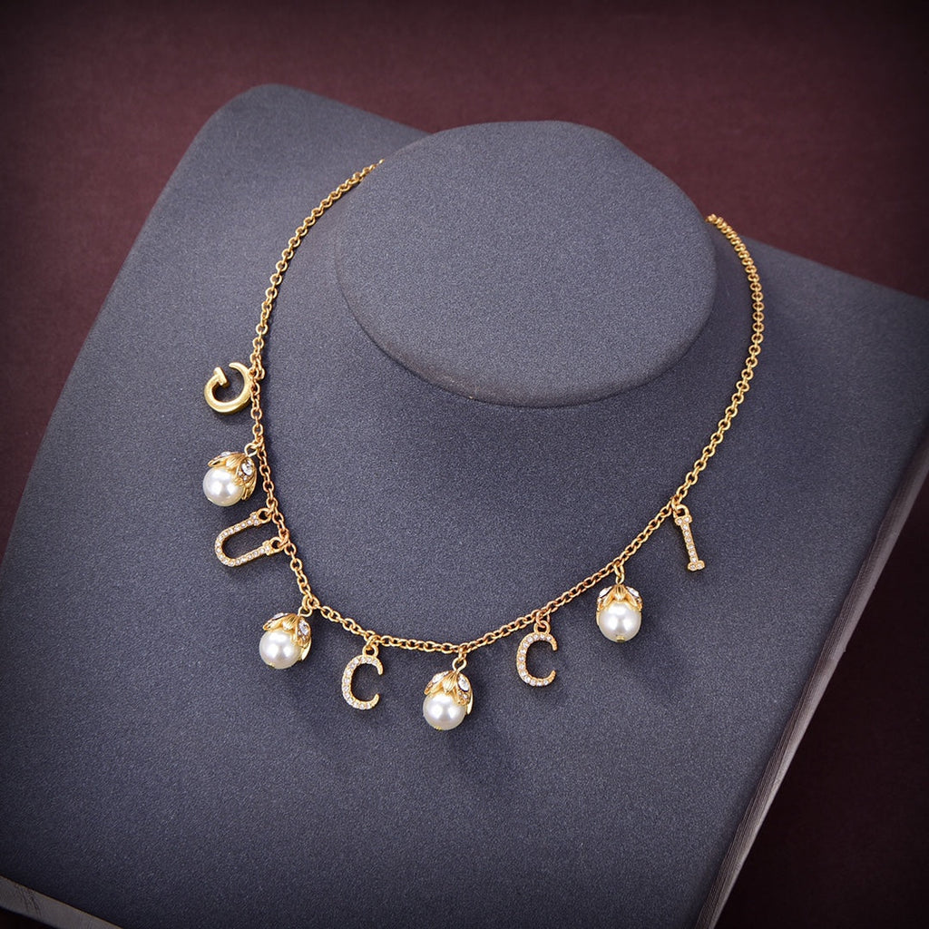 18K Double G Logo Plaque Embellished Pearl Necklace