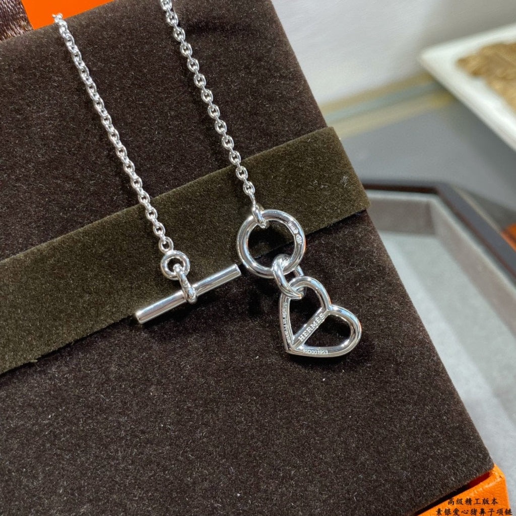 18K Cache-coeur Amulette Pendant H Necklace