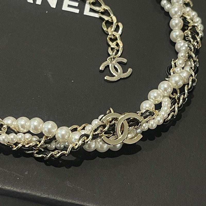 18K CC Pearls Gold Necklace