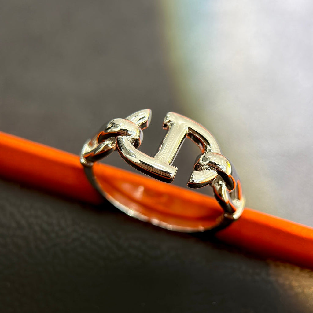 18K Farandole H Ring