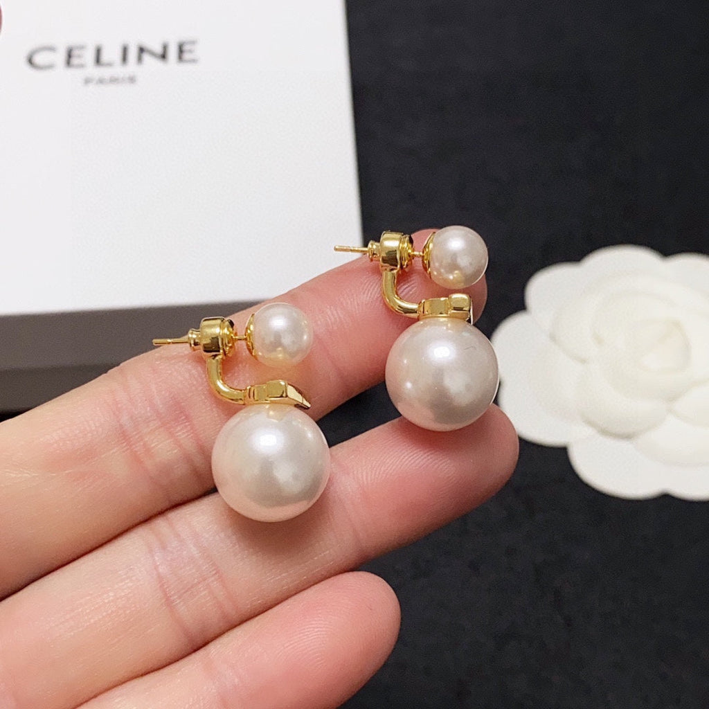 18K Triomphe Pearl Earrings