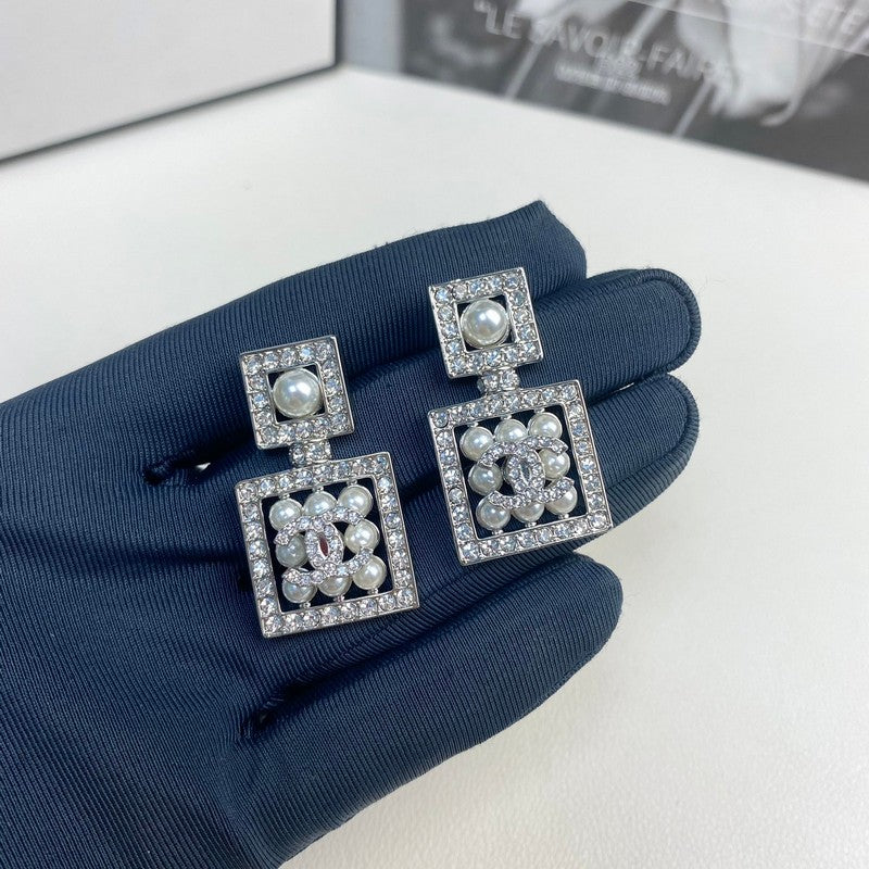 18K CC Diamond Pearl Perfume Earrings