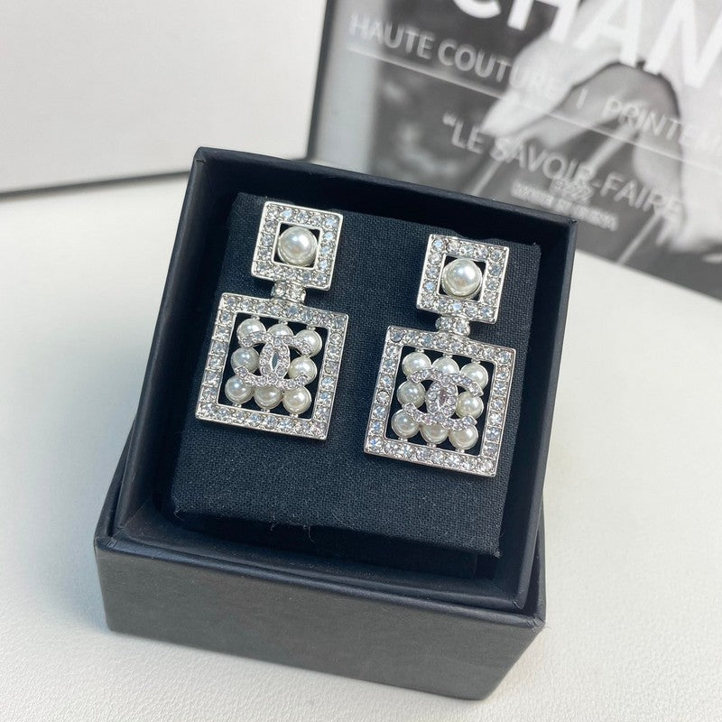 18K CC Diamond Pearl Perfume Earrings