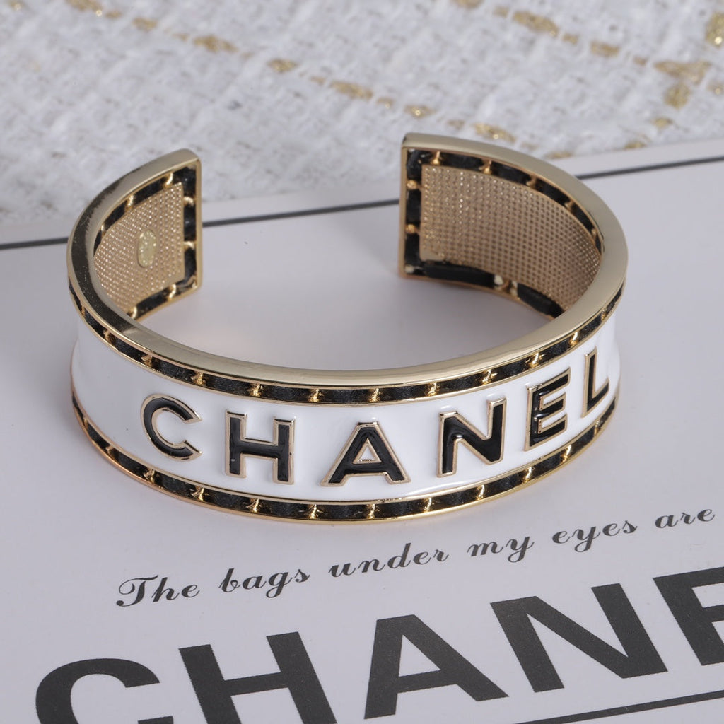 18K CC White Cuff Bracelet