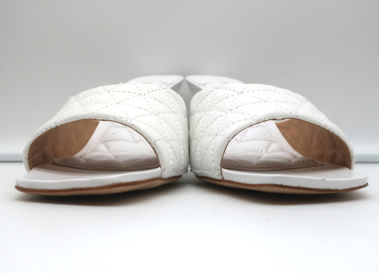 Schutz Fryda Mules White Quilted Leather Size 9 Open Toe Sandals NEW